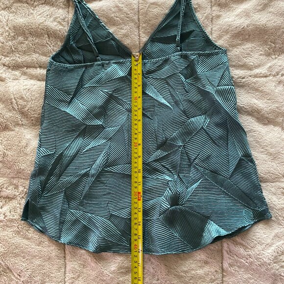 Floreat for Anthropologie textured cami tank top in teal - Picture 7 of 11